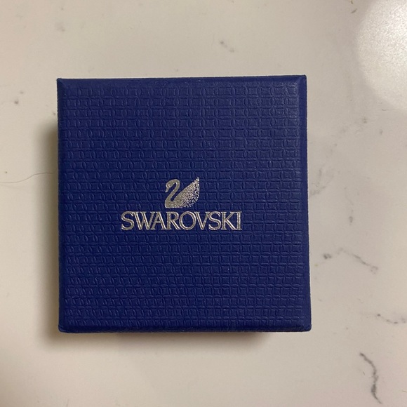 Swarovski Towards Necklace - Picture 4 of 5